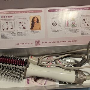 Hair Dryer Brush - White and Pink